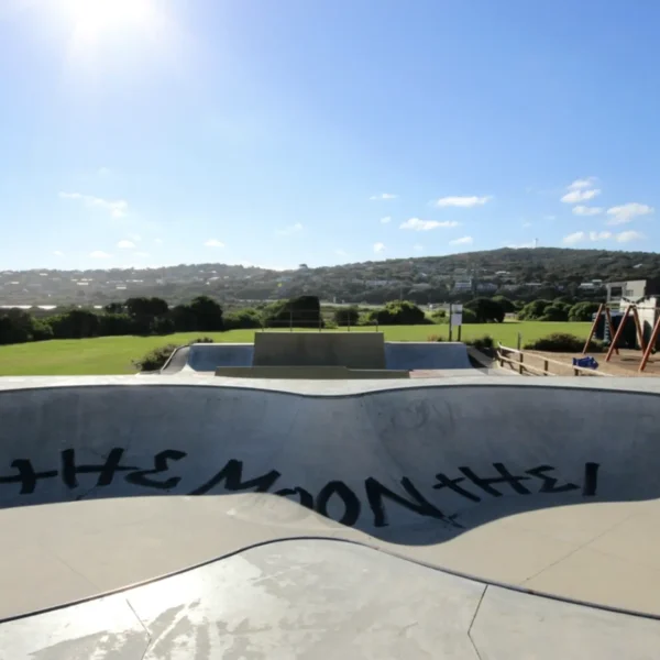 Best Time To Skate — Seasons, Crowds, And Coastal Weather