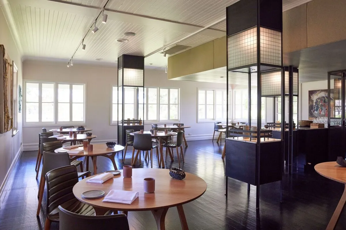 Ipsos Restaurant and Bar