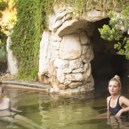 peninsula hot springs tours